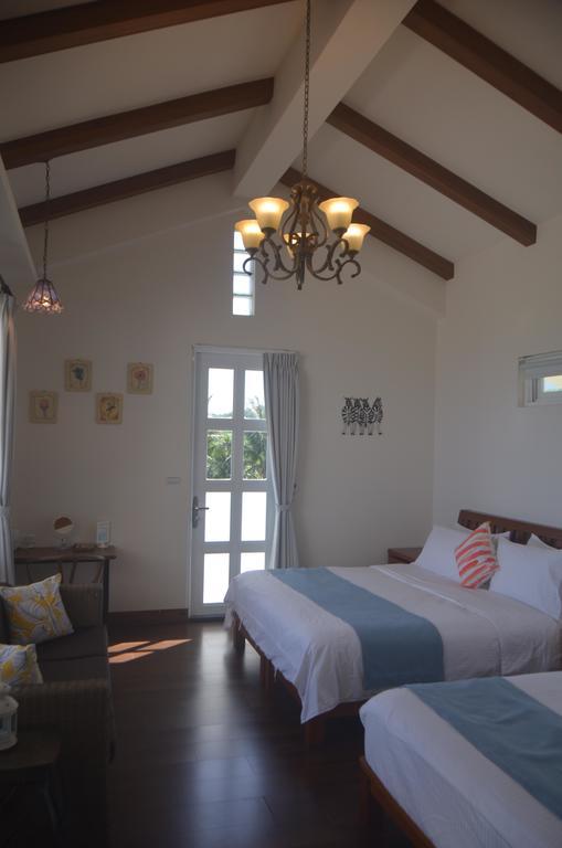 Coastline Azure B&B Donghe Exterior photo